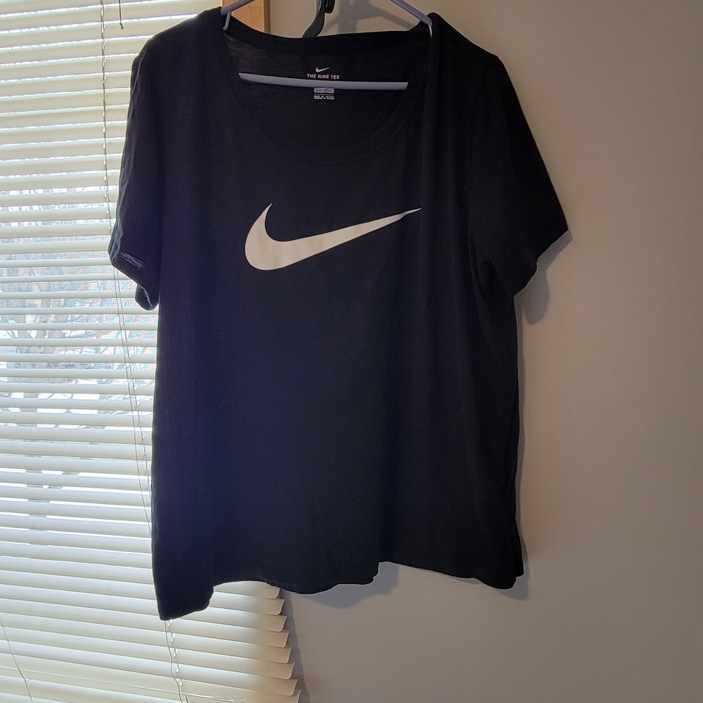 Black Nike Tee
